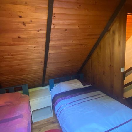 Sue'S Cottages Pleuven Luaran gambar
