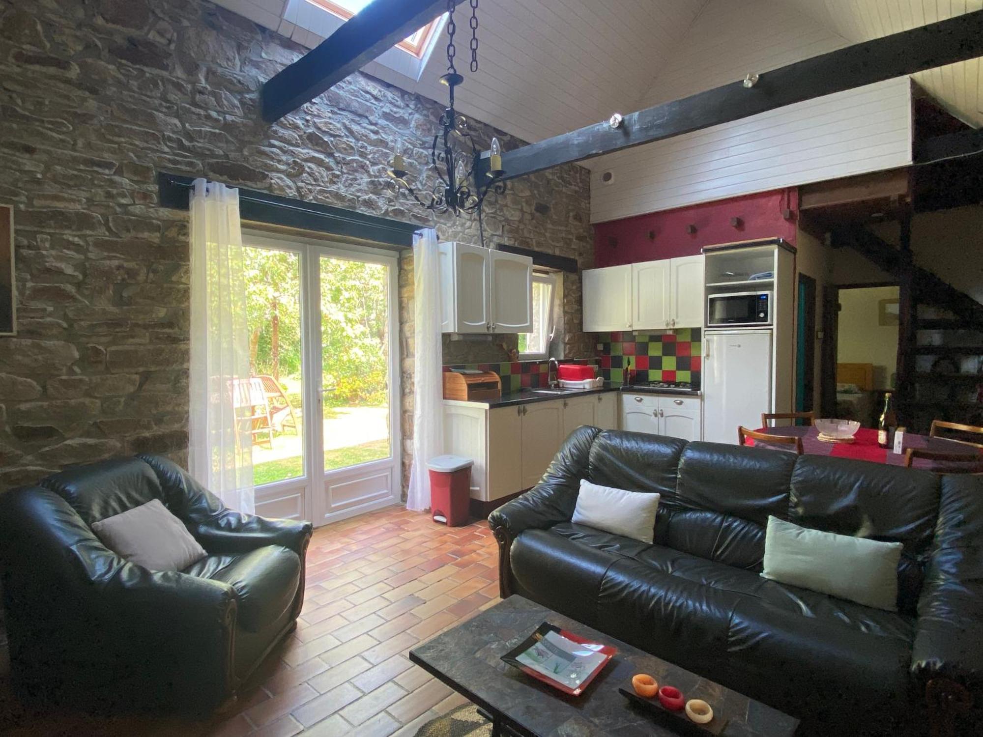 Sue'S Cottages Pleuven Luaran gambar
