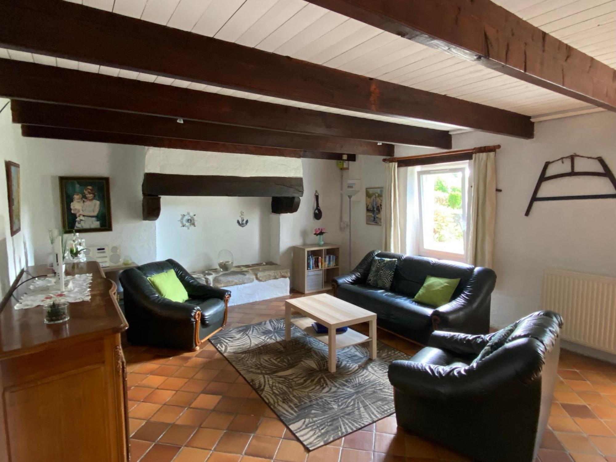 Sue'S Cottages Pleuven Luaran gambar